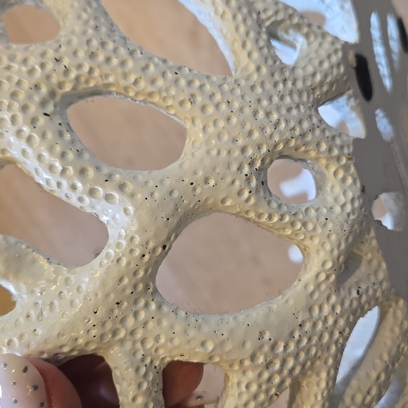 Beautiful Unique Faux Coral Bowl - Picture 9 of 9